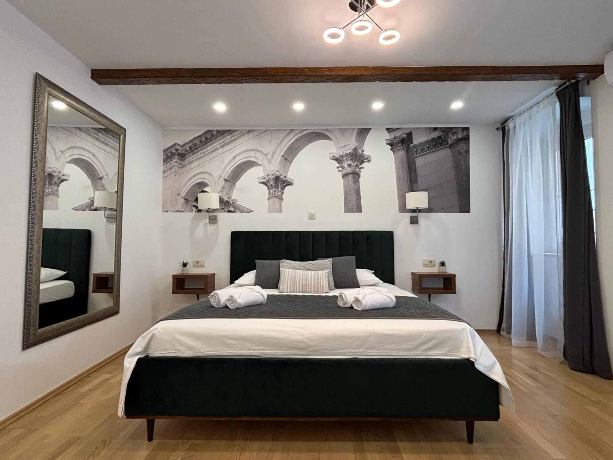 Palace Luxury Room Split Kültér fotó