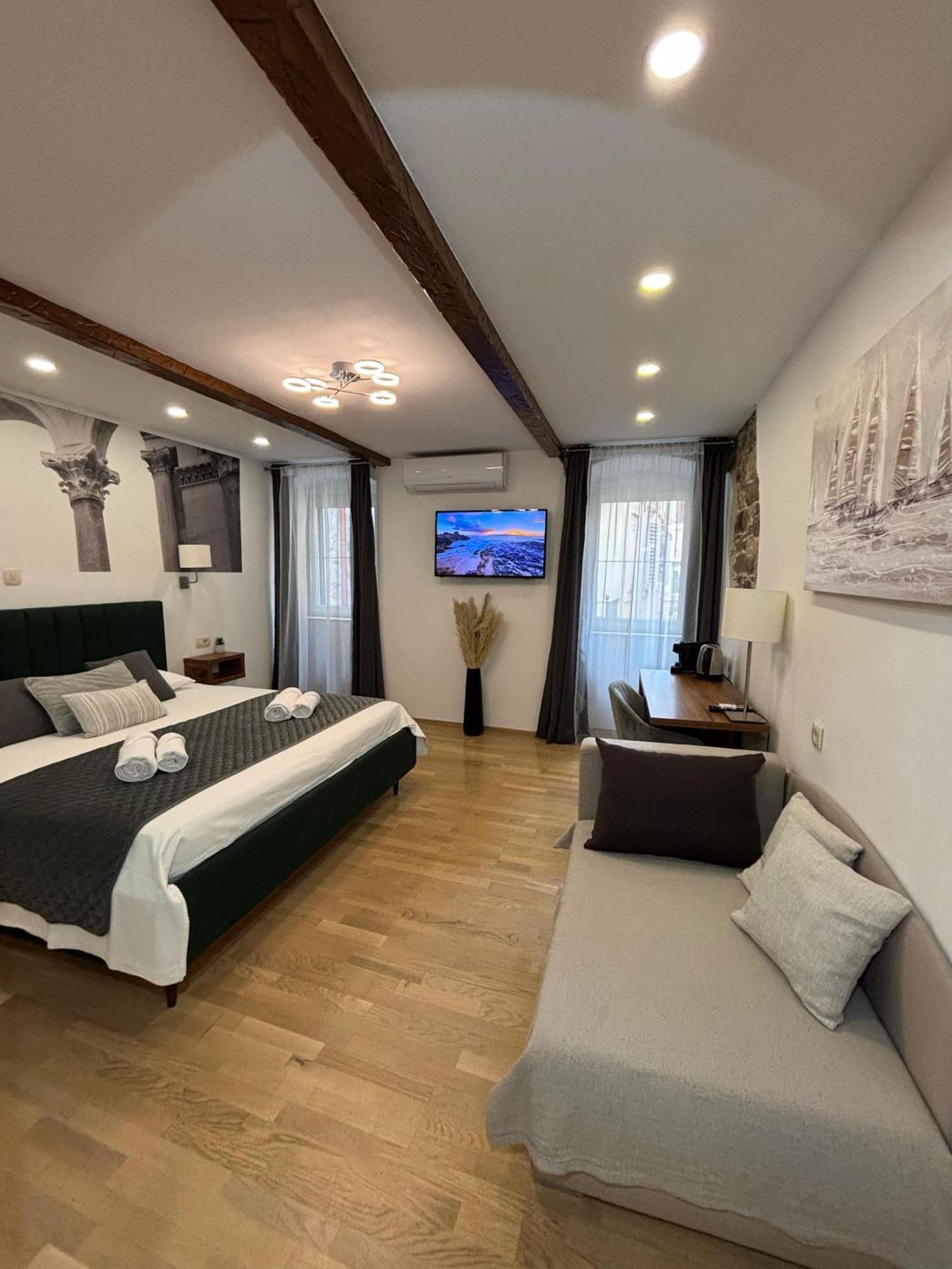 Palace Luxury Room Split Kültér fotó
