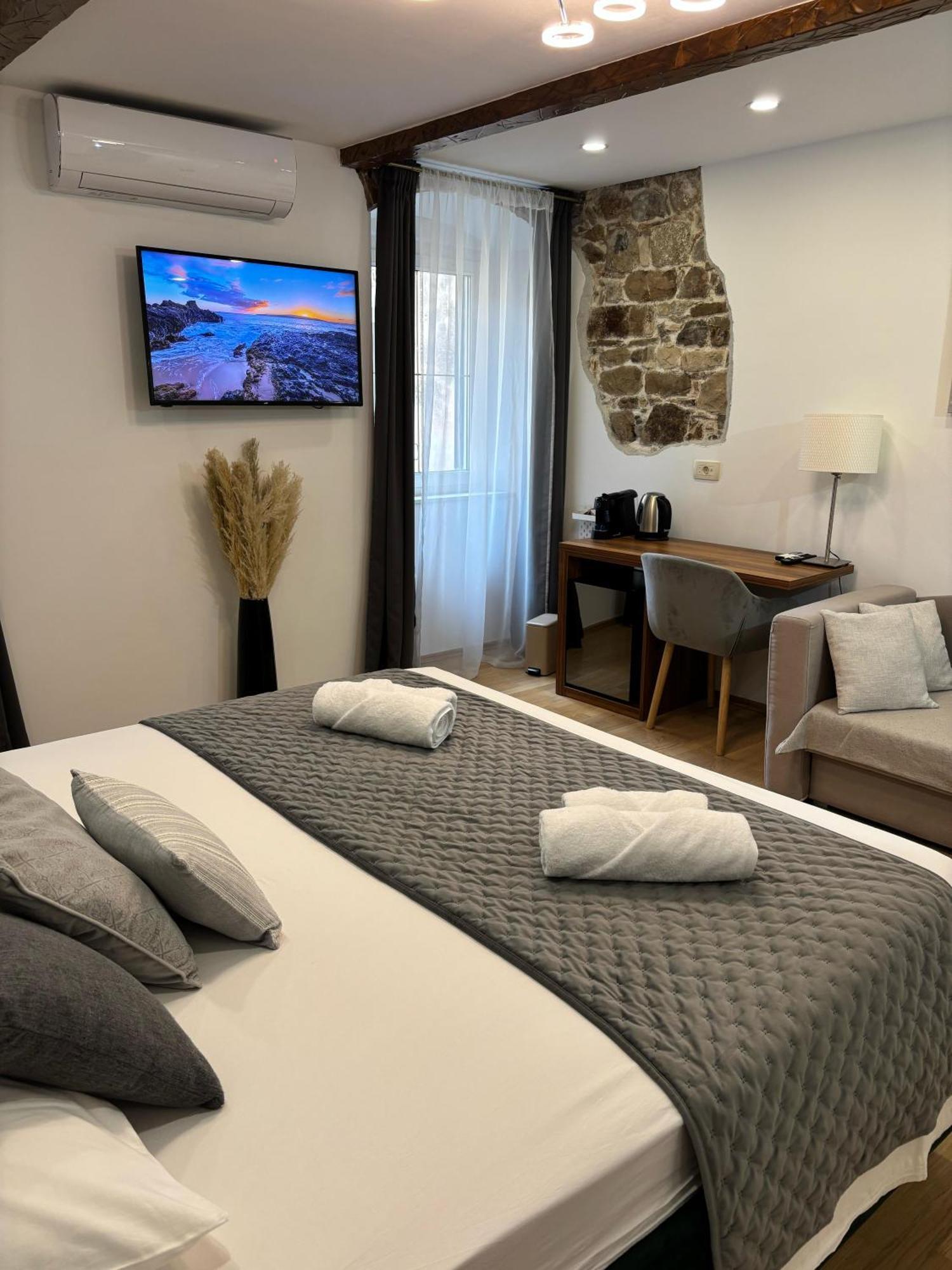 Palace Luxury Room Split Kültér fotó
